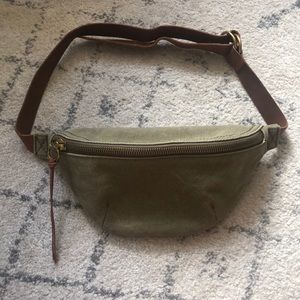 NWT Madewell Canvas Fanny Pack